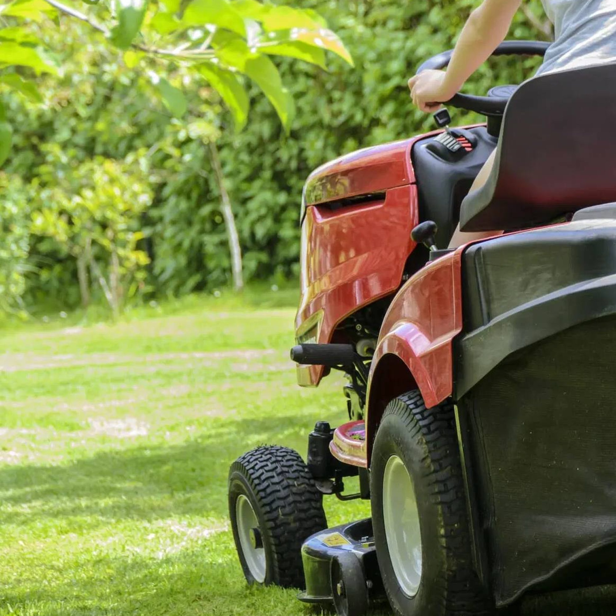 Mowing-the-grass-with-a-riding-mower